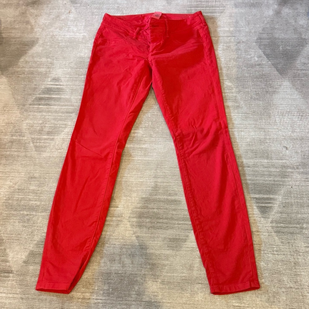 Red denim pants